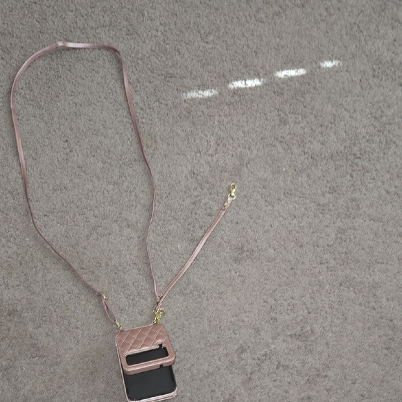 Accessories - Elegant Quilted Phone Crossbody Case - Metallic Rose